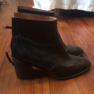 Madewell black leather booties